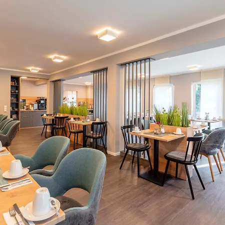 Hotel Akzent 3*