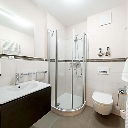 Hotel Akzent 3*